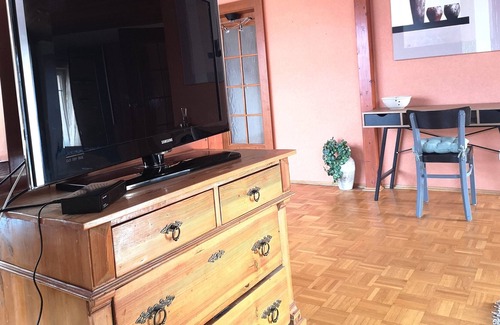Kuenzell Apartment | Idyllic Retreat: Central Location with Family-Friendly Amenities