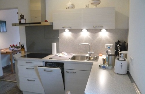Remscheid Apartment | Ideal Retreat: Central Comfort in the Countryside