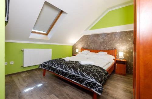 Gyula Apartment | Pet-Friendly Central Apartman with Breakfast Included