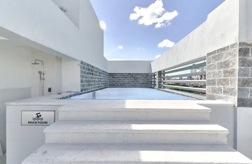 Ciudad Universitaria Apartment | Inviting Central Apartment with Pool, Gym & High Rating