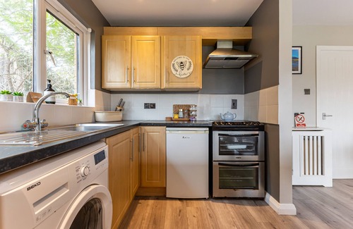 Newcastle Apartment | Pet-Friendly Central Apartment 3B in Newcastle