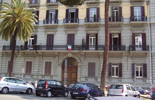 Chiaia Apartment | Beautiful Naples Mergellina Apartment Steps from the Sea
