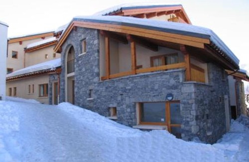 Lanslevillard Apartment | Inviting Apartment Lanslevillard for 6 with Spa & Kitchen