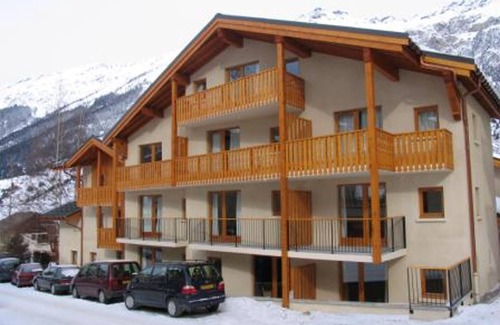 Lanslevillard Apartment | Inviting Apartment Lanslevillard for 6 with Spa & Kitchen