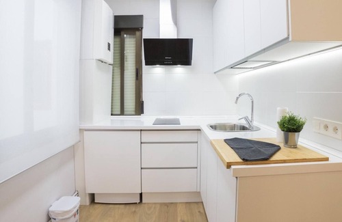 Logrono City Centre Apartment | Modern 2-Bedroom Apartment in Logroño for Families