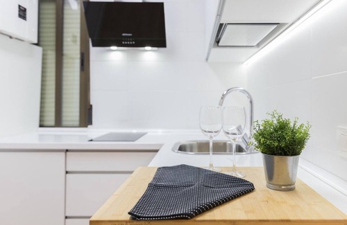 Logrono City Centre Apartment | Modern 2-Bedroom Apartment in Logroño for Families