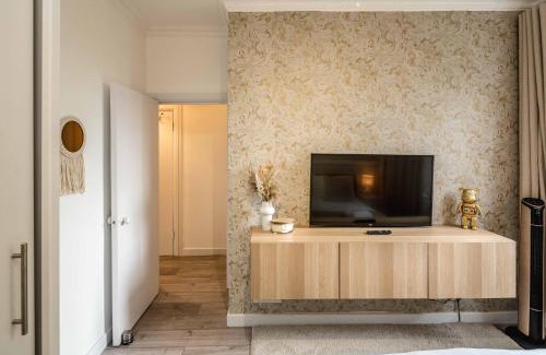 Pembridge Apartment | Prime Notting Hill Apartment: Pet & Child Friendly Retreat