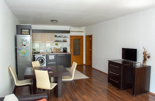 Karlovo Apartment | Cozy Central Apartment with Mountain View & Child-Friendly Amenities