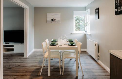 Newcastle Apartment | Eco-Friendly Central Apartment in Newcastle with Hot Tub