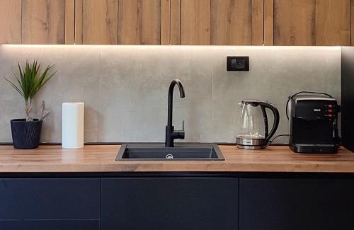 Centar House | Inviting Bohemian Home: 4-Star Stays with Breakfast Included