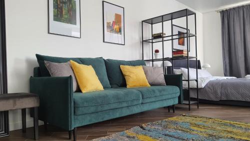 Maliyevtsy Apartment | Ideal Central Apartments with Oceanfront Views & Pet-Friendly