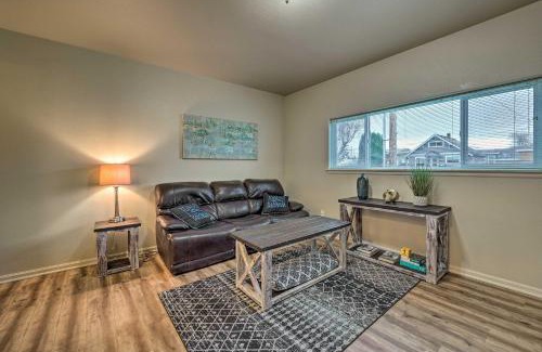 Anacortes Apartment | Cozy Central Apartment with Private Fireplace & Patio Access