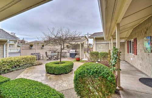 Anacortes Apartment | Cozy Central Apartment with Private Fireplace & Patio Access
