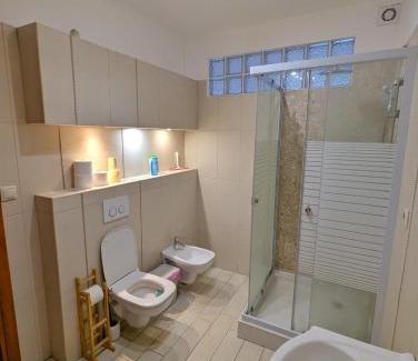 Palace District Apartment | Central Astoria Spacious Apartment