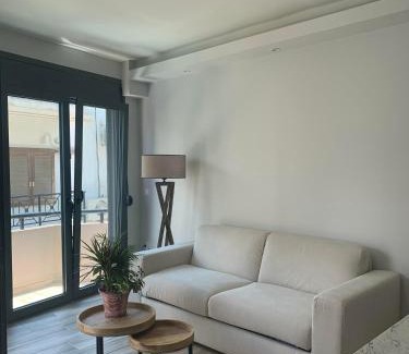 Sitia Apartment | Central Retreat with Top Ratings & Family-Friendly Amenities