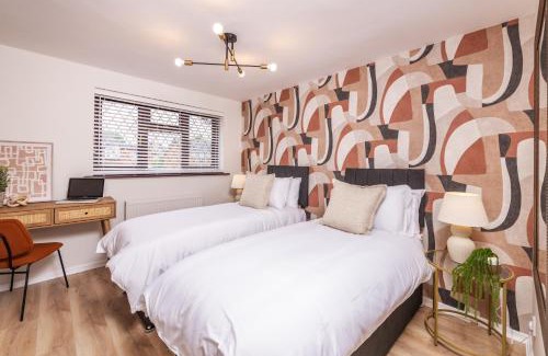 Acocks Green House | Modern Birmingham Home for 6 Near NEC & BHX Airport