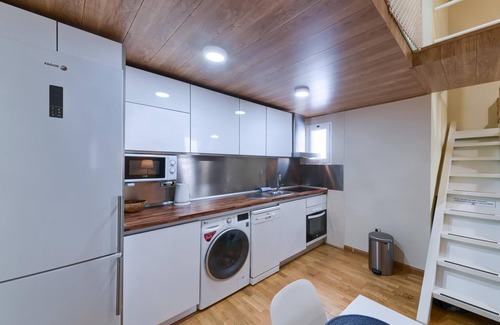 Ensanche Centro Apartment | Bright and Cozy Penthouse with Ocean View for 4 Guests