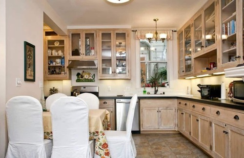 Castro District Apartment | Guest Rated 10/10: Sunny Castro Garden Apartment with Deck