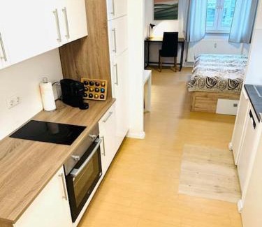 Hartenberg-Munchfeld Apartment | Central City Retreat: Child-Friendly & Guest Rated 8/10