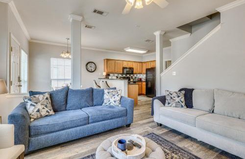 College Station House | Inviting College Station Townhome with Community Pool Access