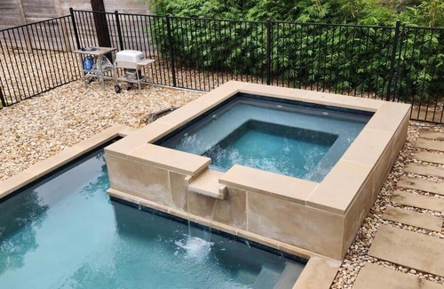Austin House | Modern Central Hotel with Pool, Spa & Perfect Ratings