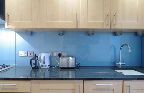 Bishop's Apartment | Prime Central Covent Garden with Serene Bedrooms Await