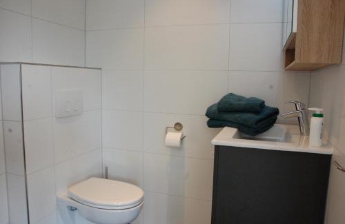 Lasonder-Zeggelt Apartment | Family-Friendly Central-Day Inn with Great Reviews