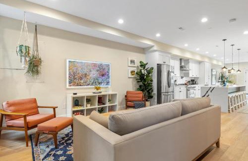 Park View House | Central DC 5-BR Townhome - Walk to METRO-rail