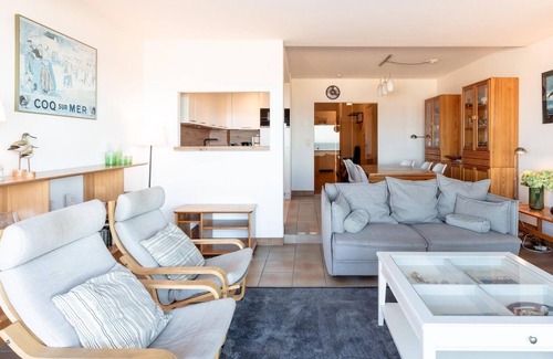 De Haan Apartment | Oceanfront Blomme 0103 Apartment with Breathtaking Views