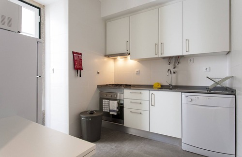 Baixa Apartment | Prime Downtown Retreat for Up to 17 Guests by Central Hill