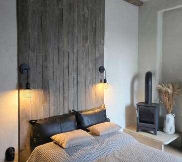 Siauliai City Center Apartment | Central Downtown Terrace Studio