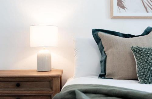 Launceston CBD House | Elegant Cottage Gem with Parking in Central Location