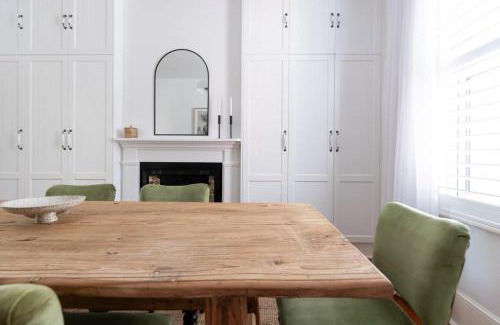 Launceston CBD House | Elegant Cottage Gem with Parking in Central Location