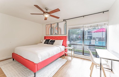 Brentwood Apartment | Family-Friendly Central Extended Stay 2BR Apartments