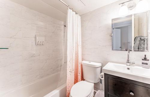 Brentwood Apartment | Family-Friendly Central Extended Stay 2BR Apartments
