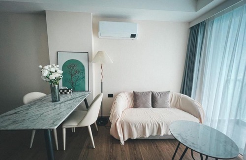 Chiang Mai Apartment | Inviting Poolside Apartments Near Central Festival
