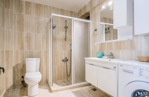 Osmanbey Apartment | Cozy Central Flat Steps from Metro and Nisantasi Area