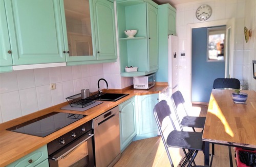 Logrono Historic Centre Apartment | Central Hotel with Free Parking and Pet-Friendly Options