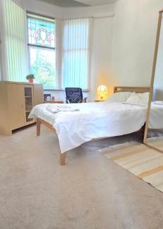 Bellahouston Hotel | Central Glasgow House