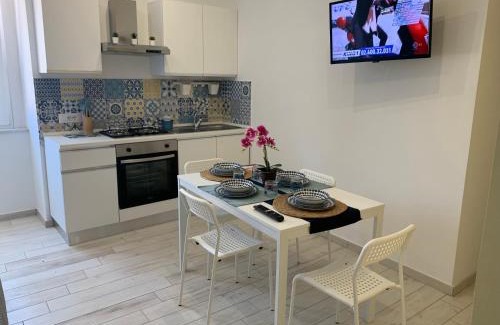 Castellammare di Stabia Apartment | Unforgettable Stays at Central House with Ocean Views