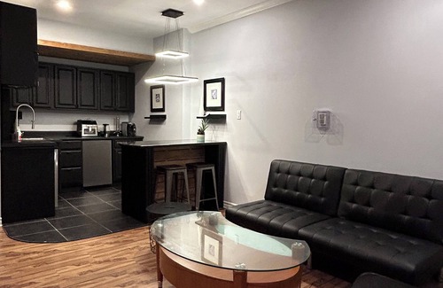 North End Apartment | Central Halifax - Quinpool Rd/Close to Downtown, Restaurants & Hospitals