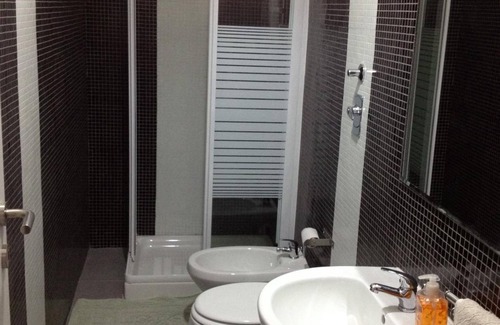 Loreto House | Convenient Central Hostel Milano with Breakfast & Spa Access