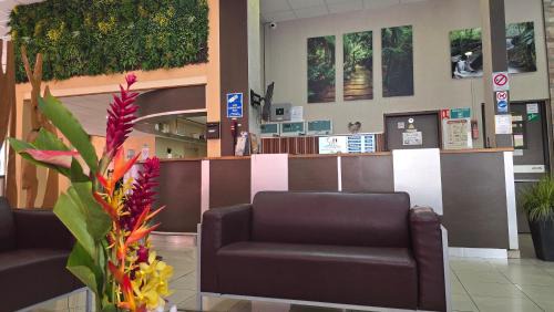 Cayenne Hotel | Inviting Central Hotel Cayenne: Family-Friendly & Accessible