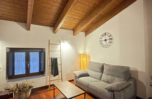 Jaca Apartment | Comfortable Apartment Jaca: 2 Bedrooms for Family Getaways