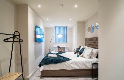 Leeds City Center Apartment | Central Leeds Apartment by Briggate Free Parking