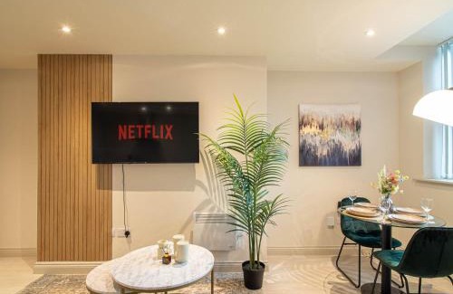 Leeds City Center Apartment | Central Leeds Apartment by Briggate Free Parking