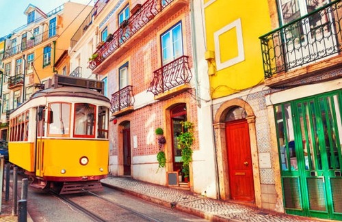 Baixa Apartment | Central Lisbon Apartment with Two Balconies & Historic Views