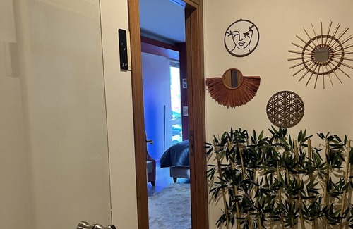 Kucukbakkalkoy Apartment | Central Location in Ataşehir 1+0