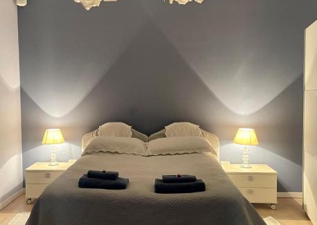 Downtown Apartment | Stylish Central Loft: 4-Star, Child-Friendly Retreat