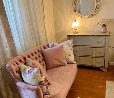 Alba Iulia Apartment | Prime Central Apartment with Hot Tub & Family Amenities